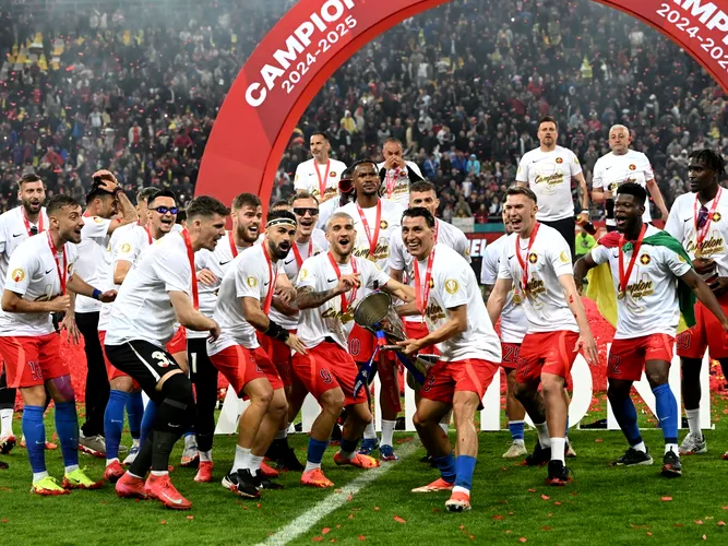 România e FCSB. Mircea Lucescu a decis ca 6 fotbalişti ai lui Gigi Becali să fie coloana vertebrală a naționalei cu Aust