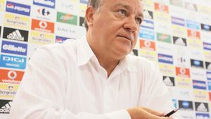 Sandu: "Așa ziși foști mari arbitrii au făcut din drama lui Colțescu motiv să mă atace"