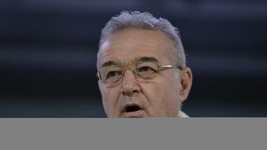 Cum a trăit Becali victoria României cu Anglia: "Stăteam cu crucea la gură, mi-am tras respirația și era să mă sufoc". Avertisment și pentru Rădoi: "Mirele, fii drept"