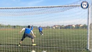 VIDEO | Hagi i-a oferit "meditații" lui Ianis! "Regele" i-a arătat fiului său cum se execută un penalty