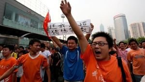 Falsuri "Made in China" pentru Mondial. Cum să eviți munca și să te uiți la fotbal cu 32 de dolari