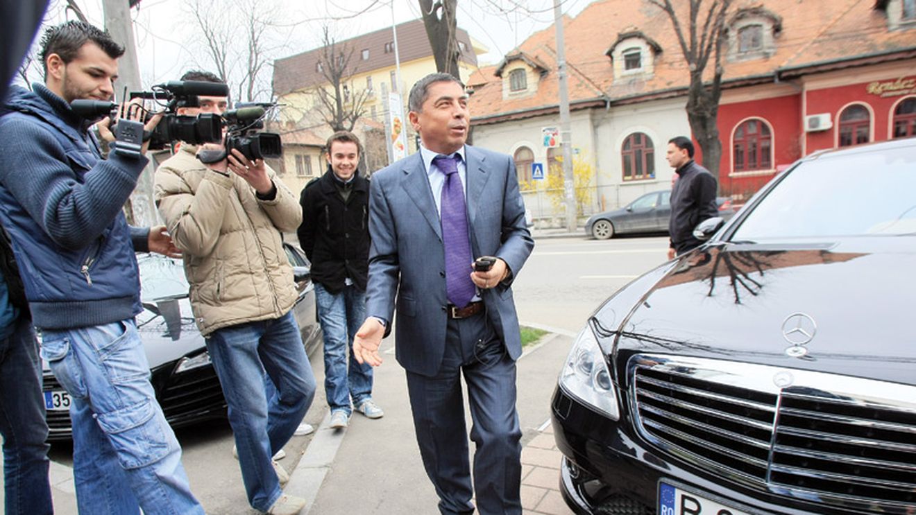 "Lupescu a pus arbitrii pe noi** pentru că n-a ajuns președinte la Dinamo!" TU CE CREZI?