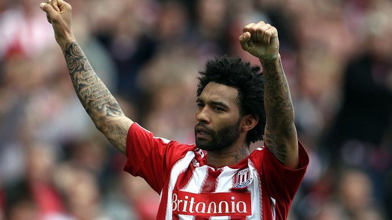 Pennant a fost arestat!** Principalul concurent al lui Balotelli din tabloide a pocnit o fată într-un club
