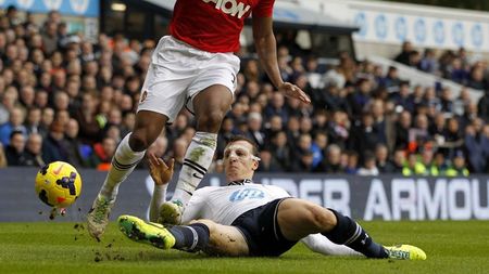 "Chiricheș a evitat contactul cu Welbeck! A fost o decizie eronată!" Villas-Boas acuză arbitrajul după egalul cu United