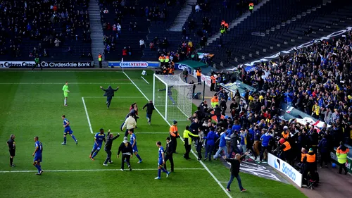 Momentul săptămânii în fotbal!** FOTO Coregrafie din avion pentru un meci de totul sau nimic! Ă‚sta a a fost cel mai important gol din istoria unei echipe: