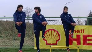 "Tudela a semnat pe trei ani,** pentru 5000 de euro pe lună"