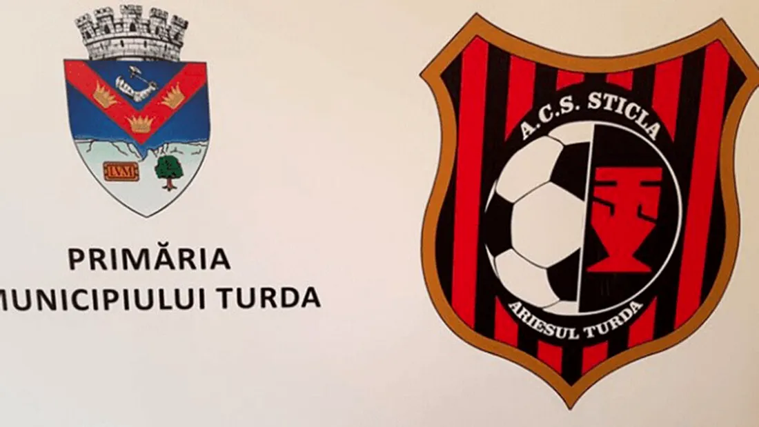 De râsu' plânsu'! Retrogradata Sticla Arieșul Turda acceptase invitația FRF de a continua în Liga 3, însă în scurt timp s-a răzgândit și merge în Liga 4. Clubul are o nouă conducere și mai puțini bani publici lunar