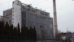 Bază de 60.000.000 de euro pe locul fostului combinat industrial de poliester. Investiție uriaşă în orăşelul din România