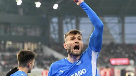 Alexandru Creţu dezvăluie secretul victoriei Universităţii Craiova la Sf. Gheorghe: „Am avut nişte discuţii". Gestul făcut de mijlocaş la finalul jocului