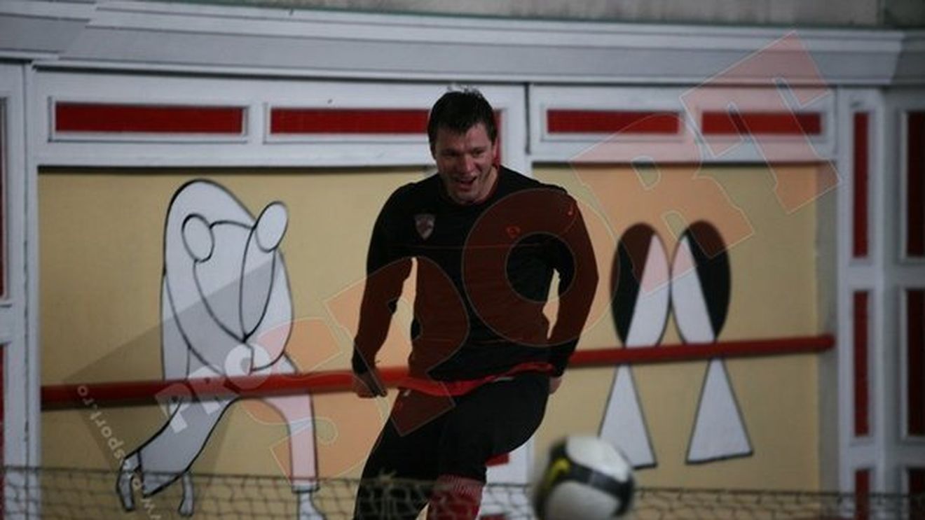 "Câinii" nu-l lasă pe Niculae să plece!** "Nu e nicio șansă să plec la Lens! Dacă eram liber, plecam de mult"