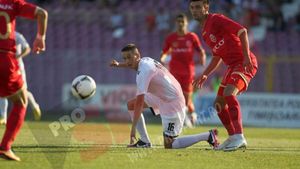 Popovici, antrenorul liderului Ligii 1: "Nu am făcut transferuri, dar am un grup unit. 4-5 jucători pot evolua la echipe tari!"