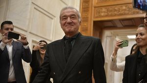 Mirel Rădoi e doar prima bombă a lui Gigi Becali: a doua lovitură se negociază luni! „Merge și el la discuție”