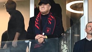 Obrazul subțire, cu cheltuială se ține. Italienii scriu despre transferul de 10.000.000 de euro pe care Dan Șucu îl pregătește pentru mercato de vară