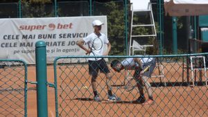 Vasile Maftei a dat fotbalul pe tenis! Fostul rapidist se antrenează cu Marius Copil | FOTO EXCLUSIV
