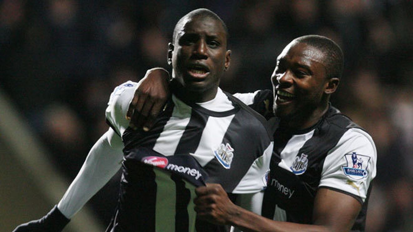 VIDEO "Diavolii roșii", umiliți de "coțofene"!** Două superexecuții și un autogol au îngenuncheat echipa lui Ferguson