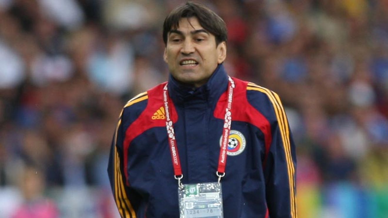 Pițurcă: "N-ar fi bine ca Olanda să întâlnească Franța sau Italia în semifinale"