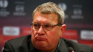 "Granzii" României s-au împiedicat pe linie, CFR e suspectul de serviciu!** Mureșan se apără: "Ne acuză echipe care nu au câștigat ceva de 4-5 ani"