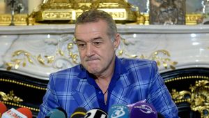Cele trei nume înregistrate de Gigi Becali la Registrul Comerțulul. S-a renunțat la varianta "Star". Surpriză: soluția găsită pentru păstrarea "FCSB"