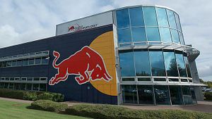 Poliția a găsit 20 din cele 60 de trofee Red Bull furate în ziua de Moș Nicolae. "Este o veste bună. Dar unde s-au găsit este o dovadă în plus că acest furt a fost absurd" 