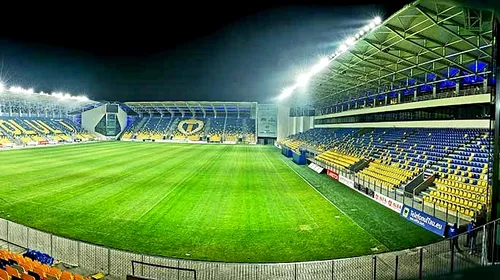 Arena „Ilie Oană”, cel mai luminos stadion din țară! Puterea nocturnei va crește la 2260 de lucși, dar Petrolul încă nu are finanțare pentru a juca în Liga 1 | EXCLUSIV