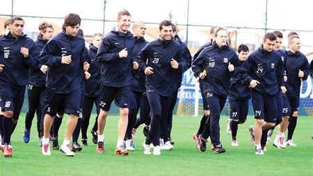 Dică rupe normele!** Noua achiziție a Stelei aleargă cot la cot cu "maratonistul" Bănel