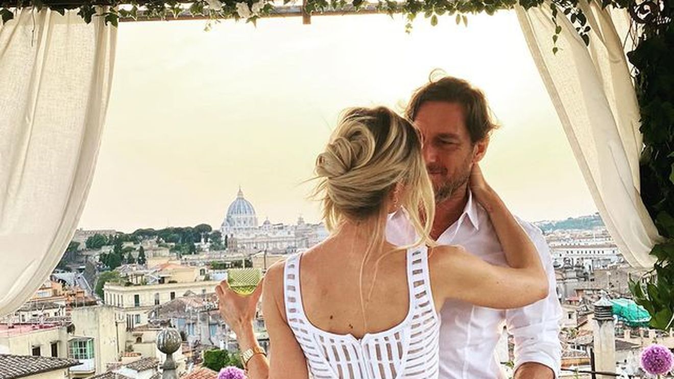 L-au prins pentru prima dată pe Francesco Totti cu noua iubită: i-a fost amantă înainte de divorțul de Ilary Blasi | FOTO