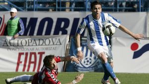 "Este o atmosferă foarte bună la Craiova!** Mititelu e mai mult prieten decât patron"