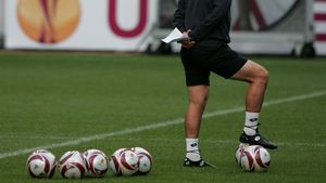 Sabău:** "Ajax e sub Șahtior"