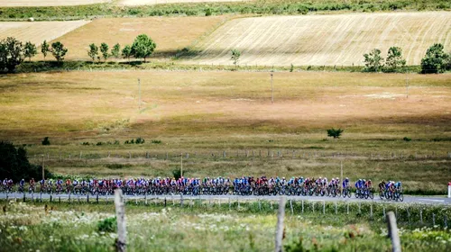 Turul Franței | Zi nebună: vântul a „rupt” cel puțin cinci mari-favoriți la câștigarea tricoului galben. Alaphilippe intră în ziua de pauză în postura de lider