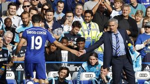 "Ne-am giugiulit puțin". Soluția neortodoxă aleasă de Mourinho pentru a stinge un conflict la pauza meciului cu Maccabi
