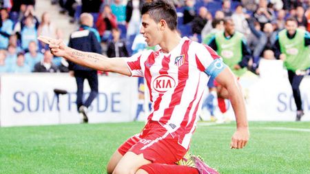 Cel mai scump "cetățean!" Manchester City a plătit 45 de milioane de euro pentru Aguero! Salariul e pe măsură