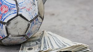 Practici incredibile în Liga 1!** Un club încearcă să ȚEPUIASCĂ‚ jucătorii la telefon! "Am fost la un pas să semnez, dar am realizat ce vor să facă"