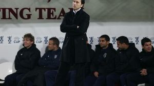 "Meme avea o relație bună cu jucătorii!** Argăseală nu poate... El doar îndeplinește ordinele mele"