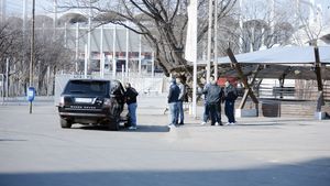 "Vrei bilet? Îți dă fratele tău!"** Continuă nebunia din jurul tichetelor la Steaua - Chelsea! SURPRIZĂ‚: cine sunt complicii bișnițarilor