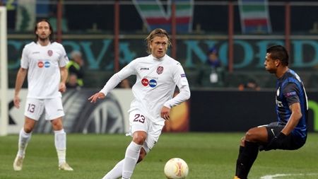 Godemeche: "Dacă înscriem primii la Cluj, putem reveni"** Mesajul pentru Milito după ce argentinianul a căzut ca "secerat" de lângă el