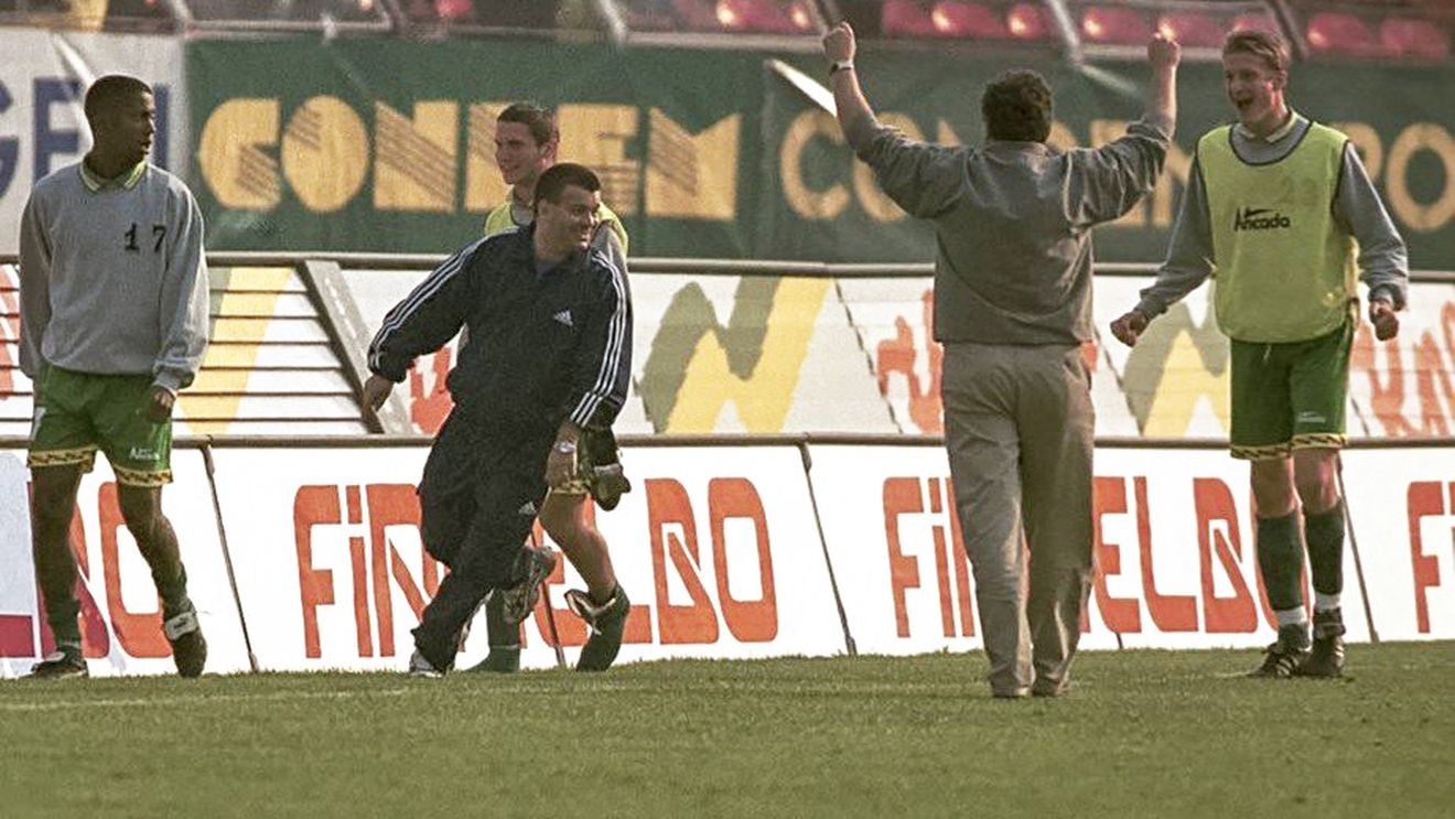 EXCLUSIV | ProSport l-a găsit pe ultimul "supraviețuitor" al Forestei din meciul cu Dinamo 5-4. Omul care avea grijă de mușchii lui Niță, Păcurar și Ovidiu Ciobanu, dezvăluiri de senzație. "Marin Barbu a luat sticlele la picioare în vestiar!"