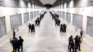 Milionarul a rupt tăcerea despre viața grea pe care o are în pușcărie: „Gardienii fac legea, deținuții doar execută”