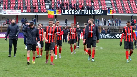 ACSM Reșița s-a înțeles pentru primele achiziții ale iernii! În Valea Domanului ajung un atacant, un mijlocaș dreapta și un mijlocaș central. Cristian Bobar: ”Sunt de acord să vină”