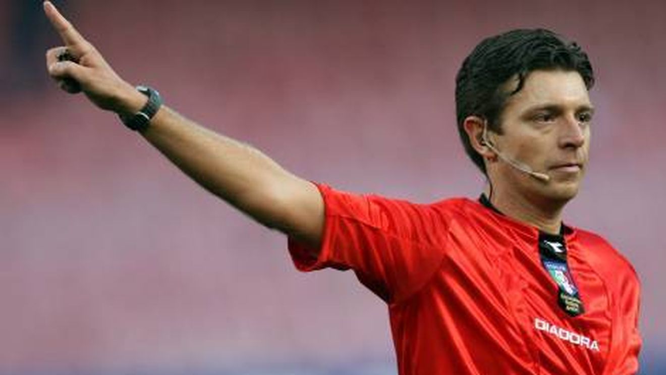 Italianul Gianluca Rocchi arbitrează meciul CFR Cluj - FC Basel