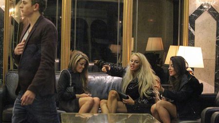 'La fel ca tata'! Noapte nebună pentru fiul lui Gary Lineker! Imaginile desfrâului din Londra