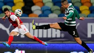 Rusescu se poate bate din vară cu Ibrahimovic și Falcao. O Jogo: "Are o ofertă din Ligue 1"