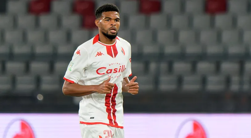 Malcom Edjouma e din nou la un pas de revenirea la FCSB! A luat cea mai mică notă și Bari e posibil să fi luat decizia despre transferul definitiv din vară