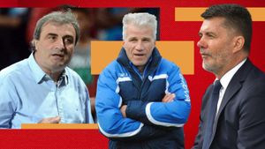 Un nou scandal mocnește în Superliga! Mihai Stoichiță și șeful Școlii de Antrenori pornesc revoluția în rândul tehnicienilor care își „închiriază” licența PRO: „Dună riscă doi ani de suspendare, dacă se dovedește asta” | EXCLUSIV