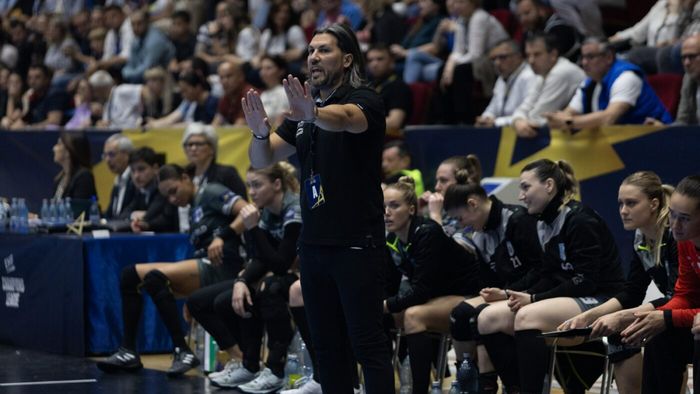 Adrian Vasile, în asentimentul Cristinei Neagu după CSM București - Esbjerg: „Handbalul are nevoie de arbitraj video!”