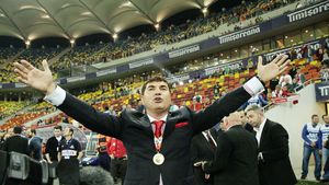 Cristi Borcea e regretat doar de rivali!** Fanii exultă după plecarea acționarului din Ștefan cel Mare: "Să revii când o mai fi Dinu fundaș"