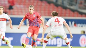 UEFA, CUCERITĂ‚ de Steaua: "Are ocazia să depășească o piatră de hotar"** Recordul pe care roș-albaștrii nu îl pot rata și cu ce a uimit Reghe forul continental