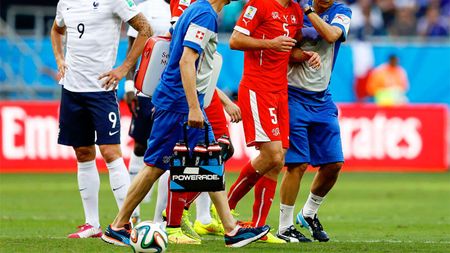 Giroud l-a trimis acasă mai devreme pe Von Bergen. Elvețianul a părăsit Brazilia după fractura suferită în meciul cu Franța