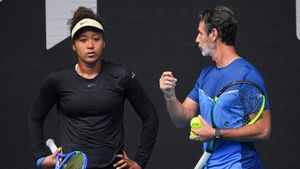 Patrick Mouratoglou a cucerit-o şi pe Naomi Osaka. Stilul francezului, care a impresionat-o şi pe Simona Halep, a dat-o pe spate pe jucătoarea japoneză: "E foarte haios, nu mă aşteptam"