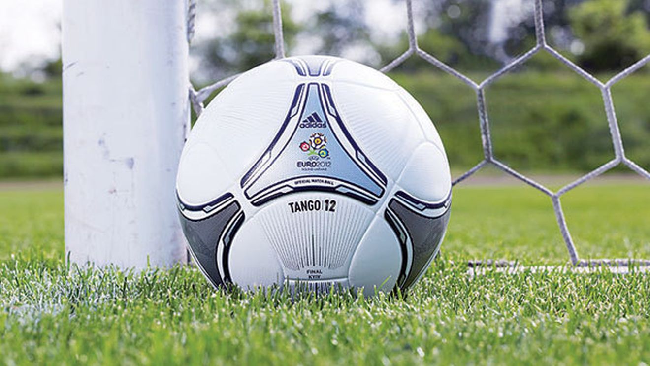 Ultimul Tango!** Mingea oficială a finalei poate pune probleme mari portarilor