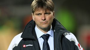 Uhrin: "Sper ca arbitrii să nu influențeze scorul"